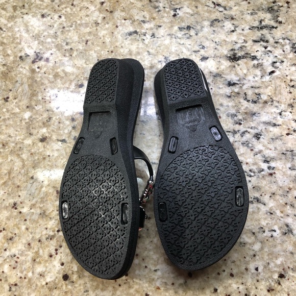 Grandco Rhinestone Flowers Sandals - Picture 5 of 5